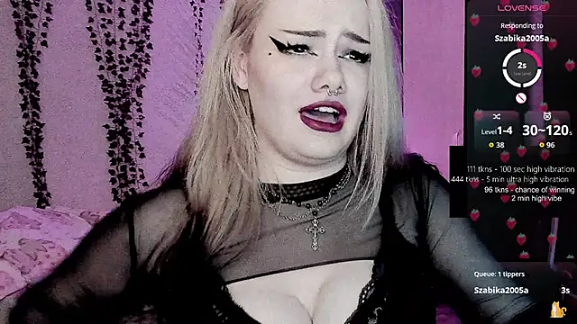 strawberry_elfcat's Live XXX Chat