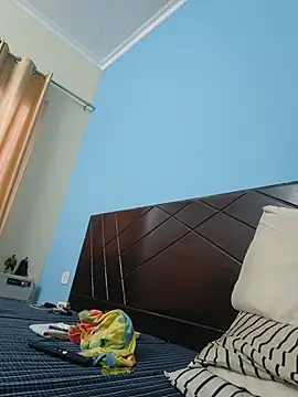 thickindianmonstet XXX чат на живо