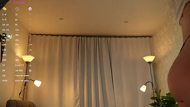 XXX chat uživo modela Good_Barbie