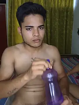 MAHIRA-9 webcam show
