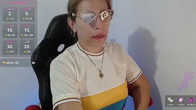 Chayla_Ruiz's Live XXX Chat