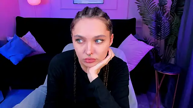 ChloeSunny Adlı Modelin Canlı XXX Sohbeti