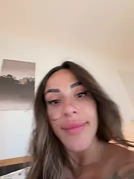 -Alisa Adlı Modelin Canlı XXX Sohbeti