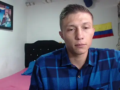 Stiiveen777's Live XXX Chat