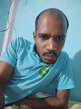 Show modela Daddyishere_19 na web-kameri