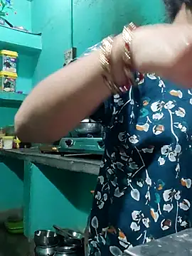 Cuple_masti72's Live XXX Chat