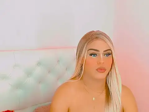 macgenta_drackk's Live XXX Chat