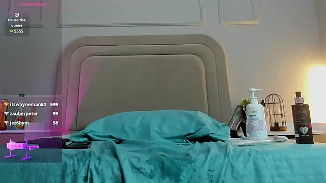 Nahomyrain's Live XXX Chat
