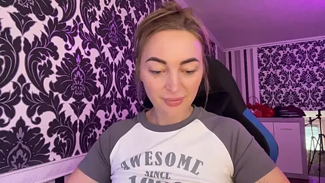 XXX chat uživo modela Vellora_