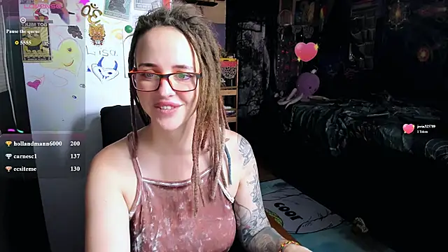 Czat XXX na żywo – LisaFoxy_y