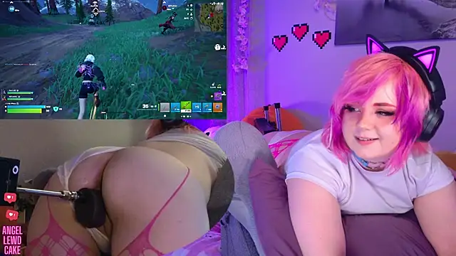 Chatroom XXX en direct de Angel-Lewd-Cake