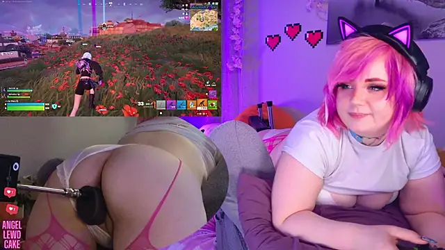 Chat XXX Live Angel-Lewd-Cake
