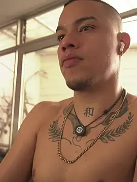 AlphaMasterXxx Live XXX Chat