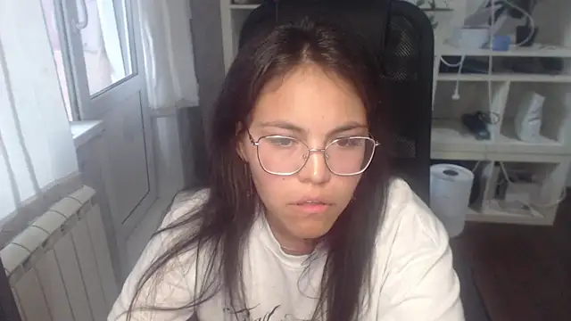 Anda_here Chat XXX live