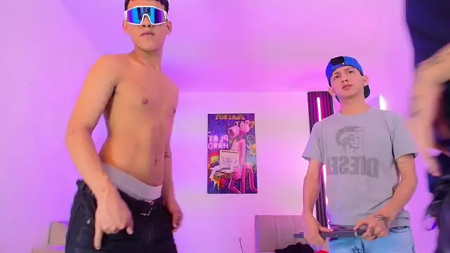 Marcus_and_Tonyn Webbikameraesitys