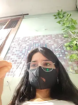 Sweetiseeta Adlı Modelin Canlı XXX Sohbeti