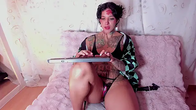 KuraiBi – Naživo XXX chat