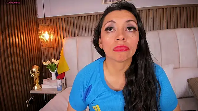 PerlaPreciosa Adlı Modelin Canlı XXX Sohbeti