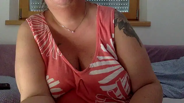 LaReginaNera Live XXX Chat