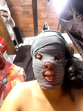 LunaDrago's Live XXX Chat
