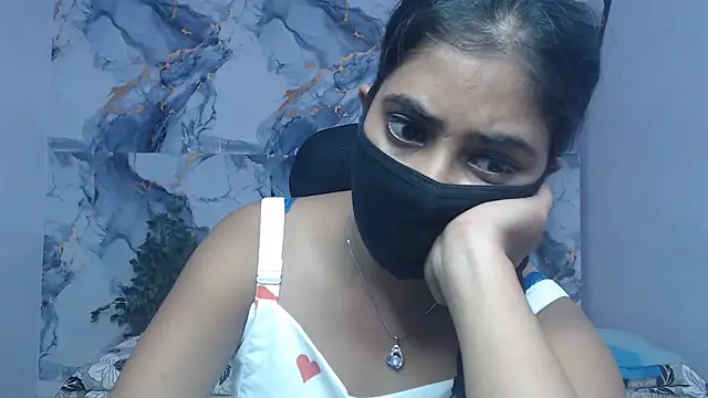 Deevisha-queen Adlı Modelin Canlı XXX Sohbeti