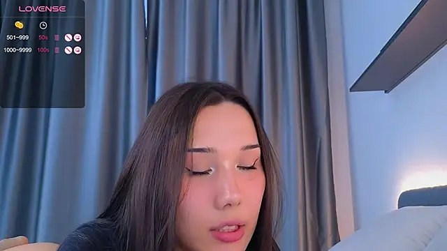 Kaia_Sunshine_Mia Adlı Modelin Canlı XXX Sohbeti