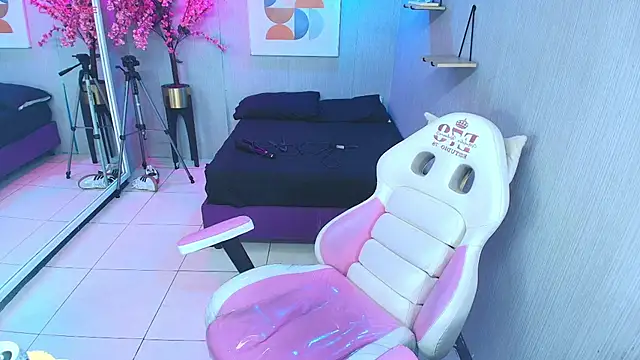 دردشة Maggy_t18 الجنسية المباشرة