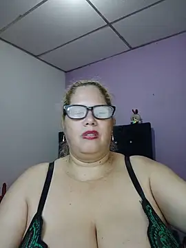 EllisW8 Live XXX Chat