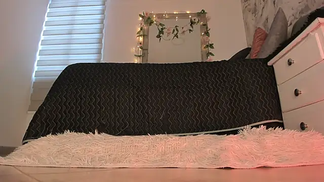Bella_desi_ Live XXX Chat