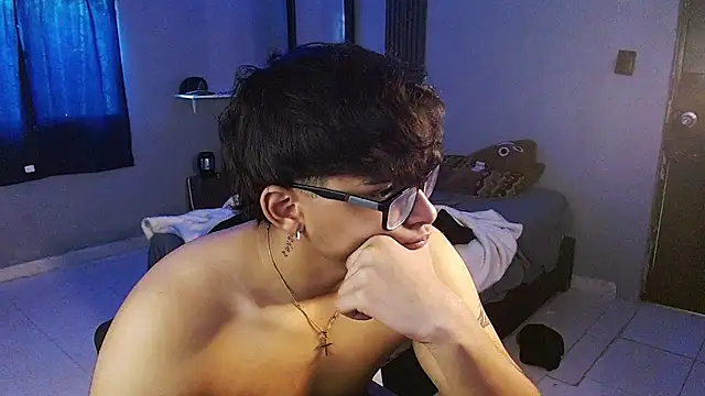 Mr_yisuzzn Live XXX chat