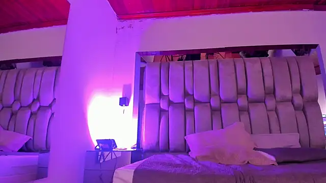 دردشة NikkySmiith الجنسية المباشرة