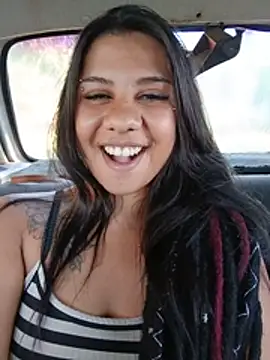 Chat +18 de leonasafira ao vivo