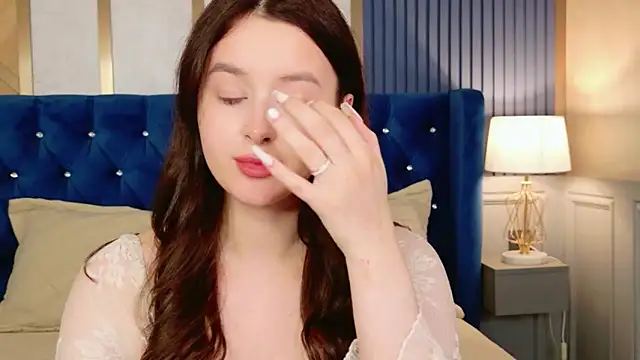 XXX chat uživo modela EvaSwen
