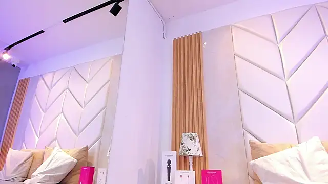 Samanta_RaveのライブXXXチャット