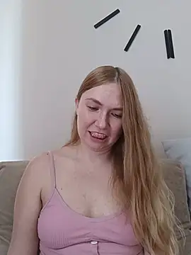KisaVixen Chat XXX in diretta
