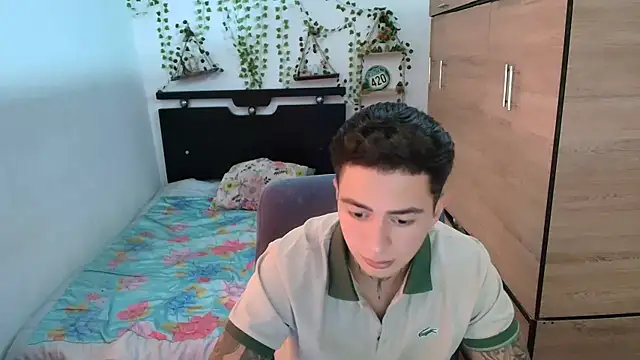 Вебкам-шоу santii_ss