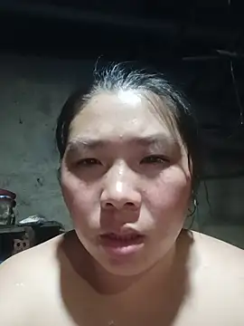 Chat XXX en directo de quynhkoolbae