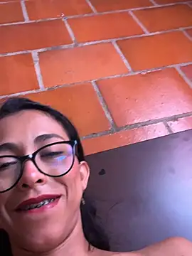 Emma__cumlovee Live XXX Chat