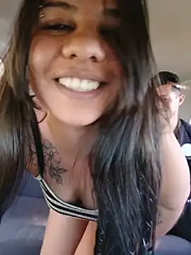 Chat +18 de leonasafira ao vivo