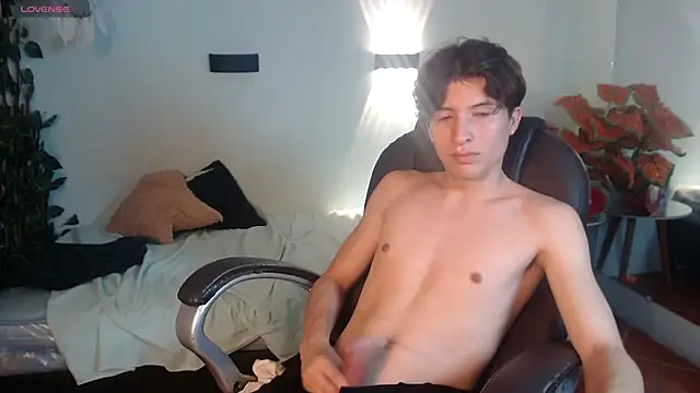 Chat XXX en directo de Marcoviolet