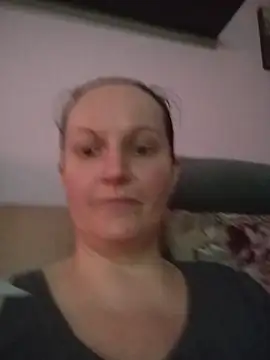 Chat XXX en directo de BustyLadyAlma