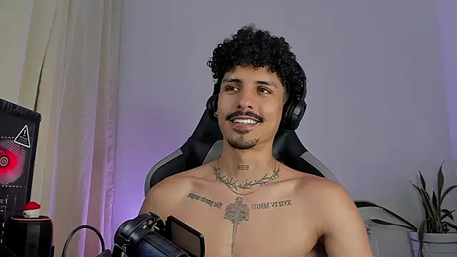 XXX chat uživo modela Lukeetaylor