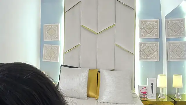 KarinaaCoxx Chat XXX in diretta
