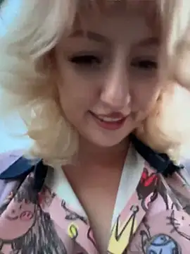 دردشة RonnieKiss الجنسية المباشرة