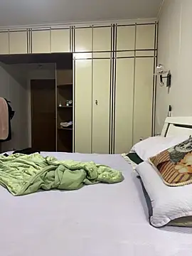 nanshe-000 Adlı Modelin Canlı XXX Sohbeti