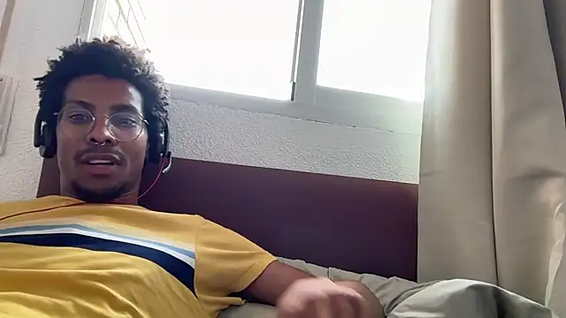 HoleBreeder live XXX chat