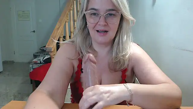 EleanoraDream's Live XXX Chat