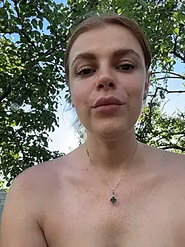 XXX chat uživo modela HarrietDart