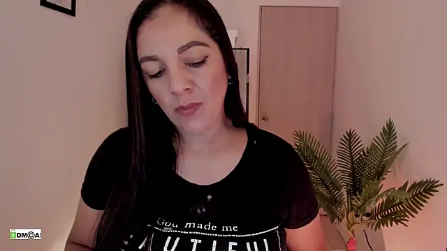 Chat XXX ao vivo de urcute_kitten