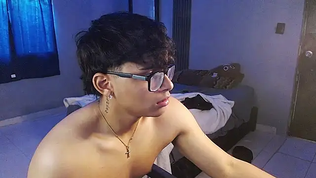 แชท XXX สดของ Mr_yisuzz